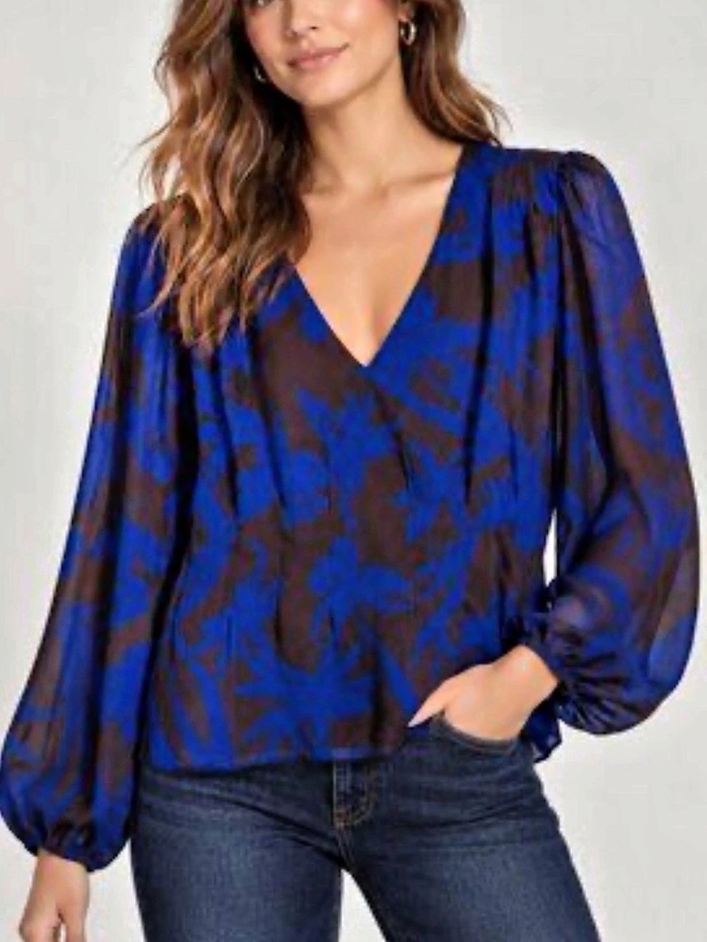 EVEREVE Harper Seamed Peplum Blouse Floral Blue & Brown Small